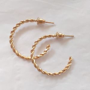 Gold Hoop Earrings Thin Rope 1"